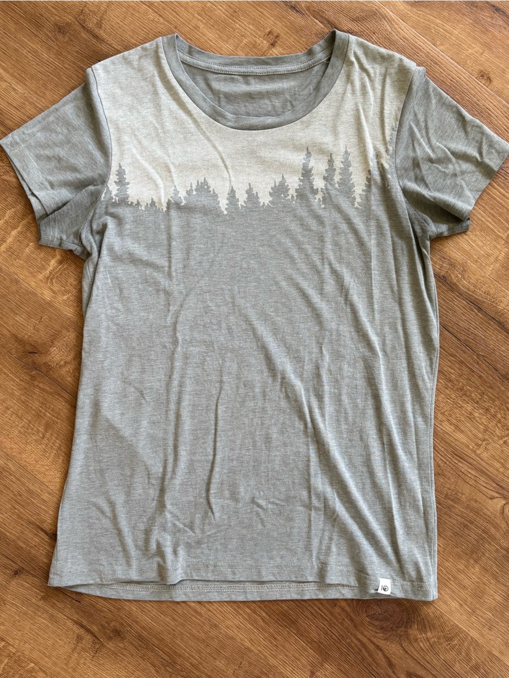 Gray Tentree tree blend t-shirt